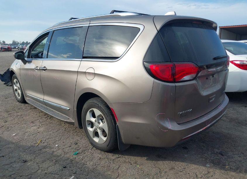 Photo 3 of 2018 Chrysler Pacifica HYBRID TOURING L (VIN 2C4RC1L79JR124904)