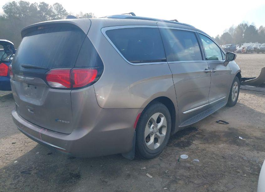 Photo 4 of 2018 Chrysler Pacifica HYBRID TOURING L (VIN 2C4RC1L79JR124904)