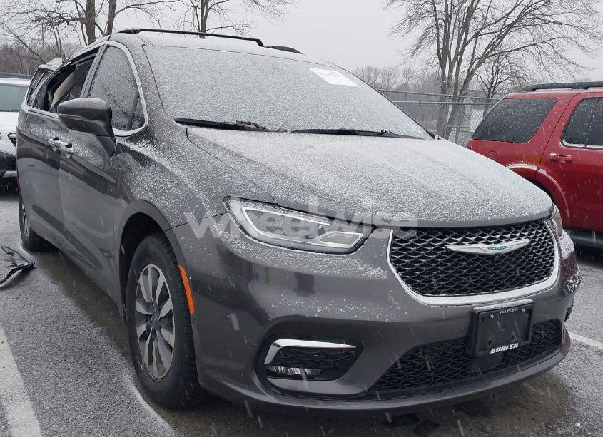 2021 Chrysler Pacifica HYBRID TOURING L (VIN 2C4RC1L79MR535420) main photo