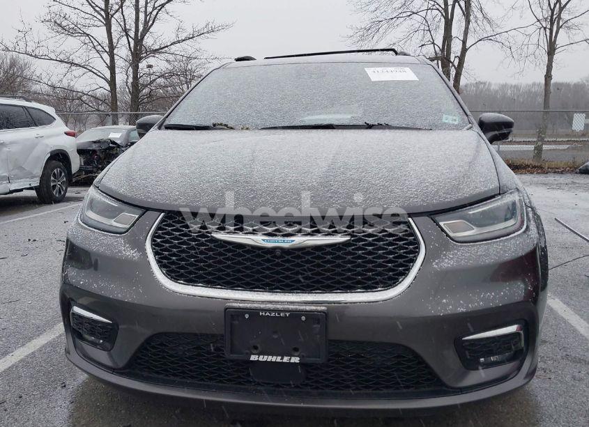 Photo 12 of 2021 Chrysler Pacifica HYBRID TOURING L (VIN 2C4RC1L79MR535420)
