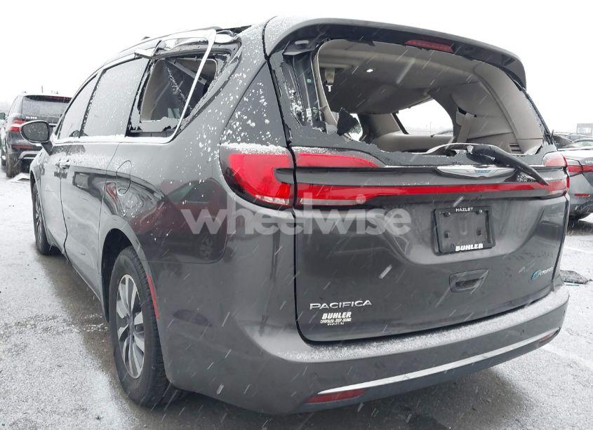 Photo 3 of 2021 Chrysler Pacifica HYBRID TOURING L (VIN 2C4RC1L79MR535420)