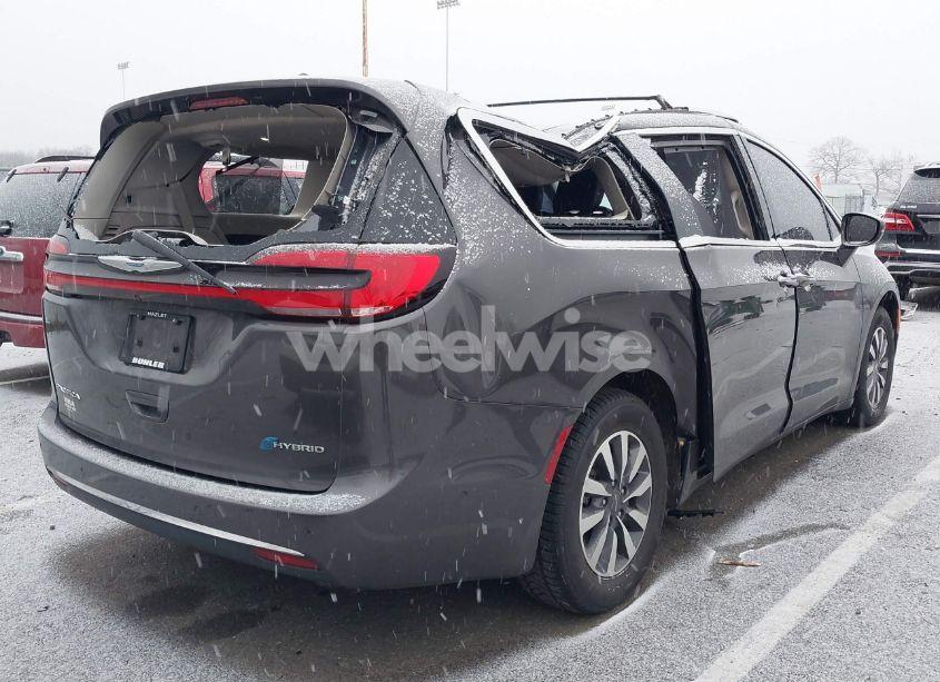 Photo 4 of 2021 Chrysler Pacifica HYBRID TOURING L (VIN 2C4RC1L79MR535420)