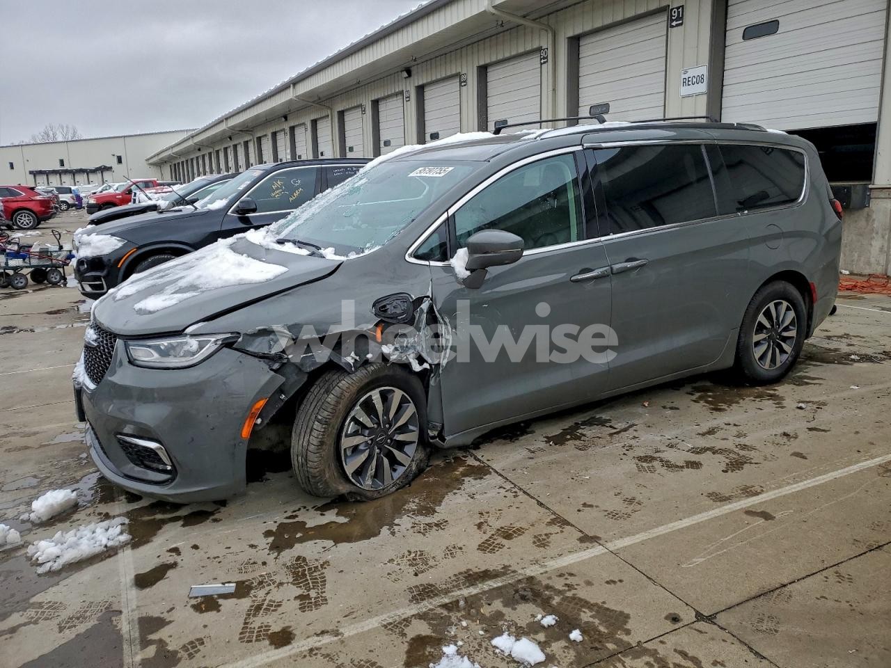 2021 CHRYSLER PACIFICA HYBRID TOURING L (VIN 2C4RC1L79MR580700) main photo