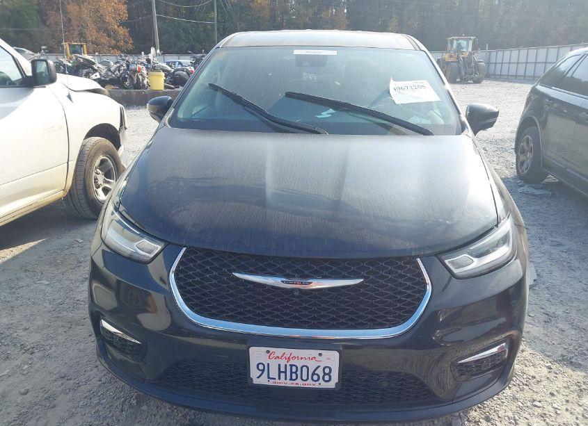 Photo 6 of 2022 Chrysler Pacifica HYBRID TOURING L (VIN 2C4RC1L79NR143698)