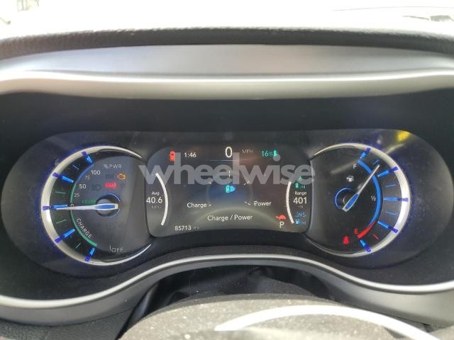 Photo 5 of 2022 CHRYSLER PACIFICA HYBRID TOURING L (VIN 2C4RC1L79NR173719)