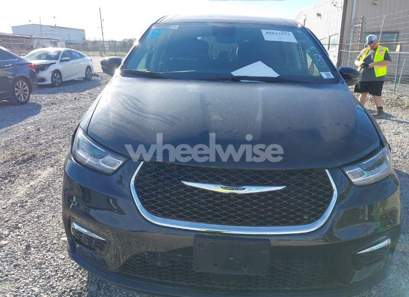 Photo 12 of 2023 Chrysler Pacifica HYBRID TOURING L (VIN 2C4RC1L79PR592477)