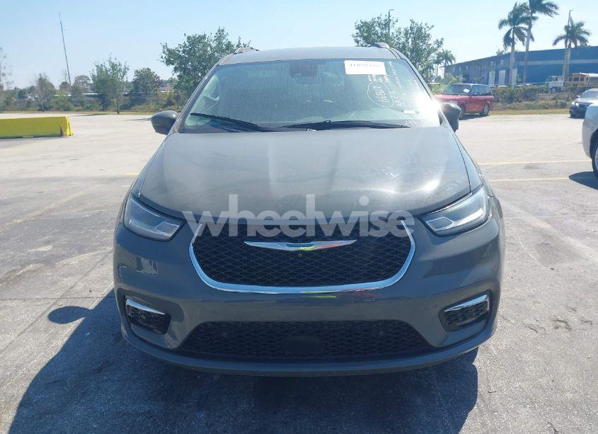 Photo 12 of 2021 Chrysler Pacifica HYBRID TOURING L (VIN 2C4RC1L7XMR586201)