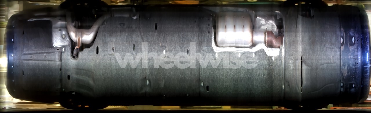 Photo 15 of 2023 CHRYSLER PACIFICA HYBRID TOURING L (VIN 2C4RC1L7XPR558788)