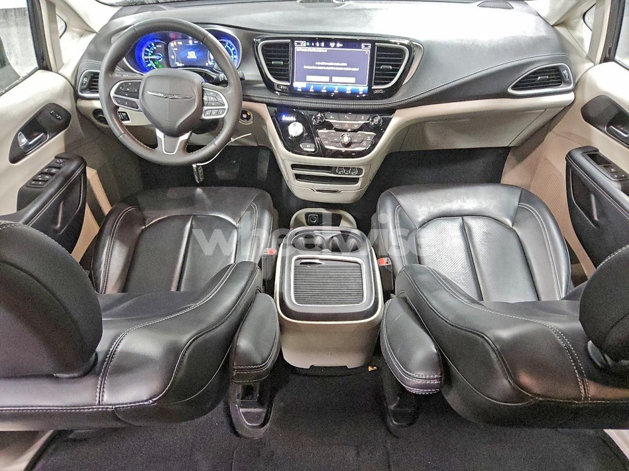 Photo 8 of 2023 CHRYSLER PACIFICA HYBRID TOURING L (VIN 2C4RC1L7XPR558788)