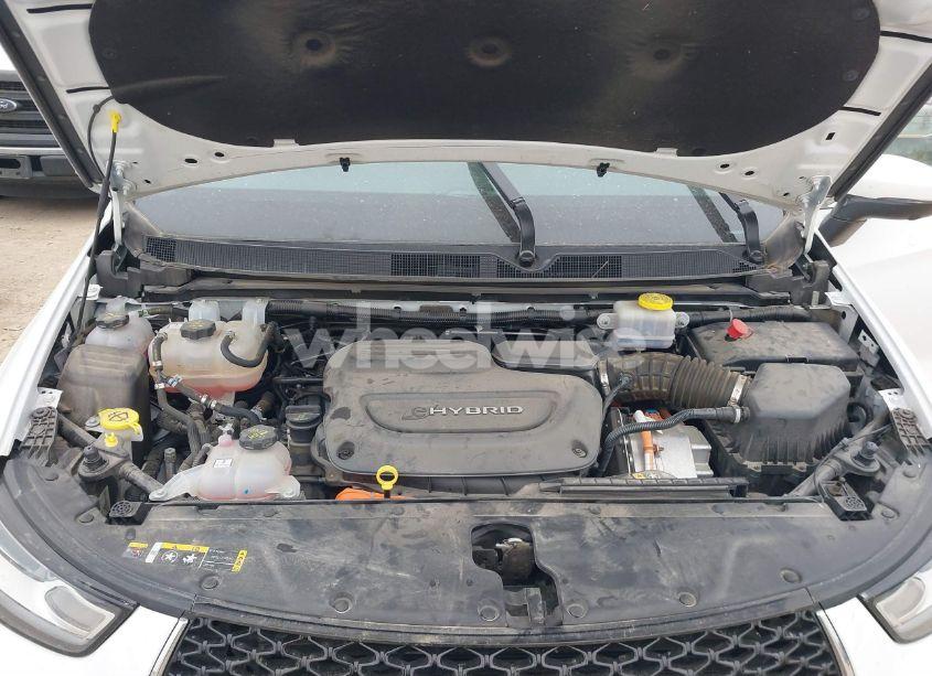 Photo 10 of 2023 Chrysler Pacifica HYBRID TOURING L (VIN 2C4RC1L7XPR588776)