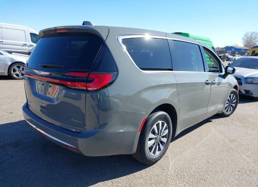 Photo 4 of 2023 Chrysler Pacifica HYBRID TOURING L (VIN 2C4RC1L7XPR608640)