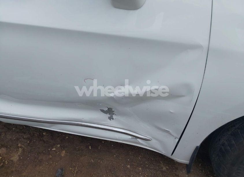 Photo 16 of 2020 Chrysler Pacifica HYBRID LIMITED (VIN 2C4RC1N70LR173649)