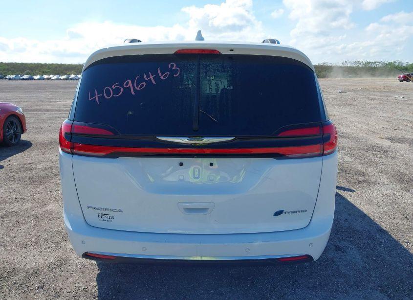 Photo 16 of 2022 Chrysler Pacifica HYBRID PINNACLE (VIN 2C4RC1N71NR189927)