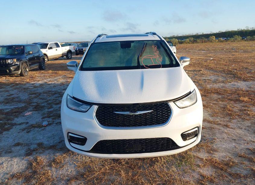 Photo 6 of 2022 Chrysler Pacifica HYBRID PINNACLE (VIN 2C4RC1N71NR189927)