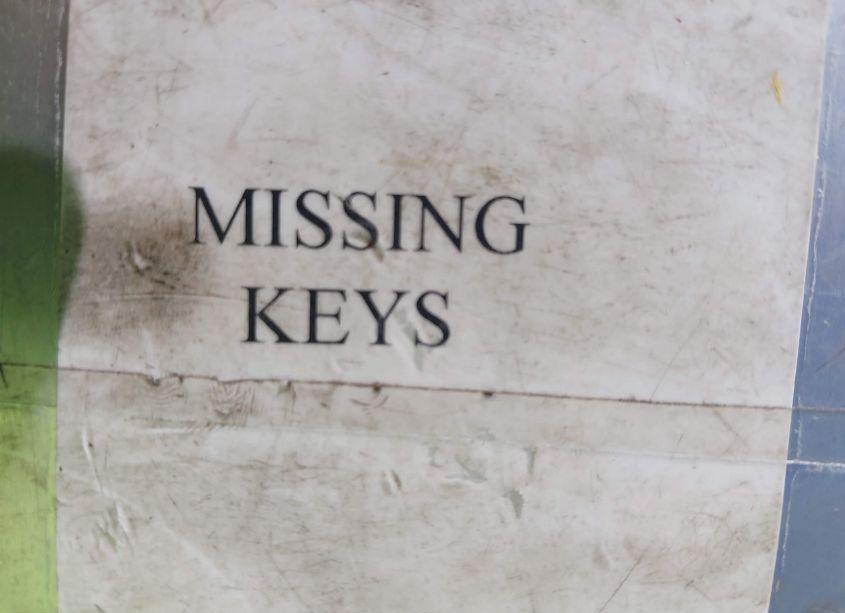 Photo 11 of 2018 Chrysler Pacifica HYBRID LIMITED (VIN 2C4RC1N75JR311621)