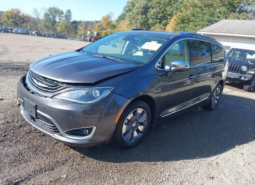 Photo 2 of 2018 Chrysler Pacifica HYBRID LIMITED (VIN 2C4RC1N75JR311621)