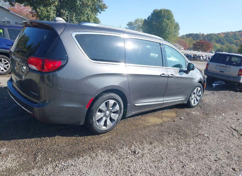 Photo 4 of 2018 Chrysler Pacifica HYBRID LIMITED (VIN 2C4RC1N75JR311621)