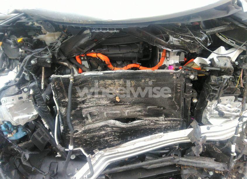 Photo 10 of 2020 Chrysler Pacifica HYBRID LIMITED (VIN 2C4RC1N75LR242500)