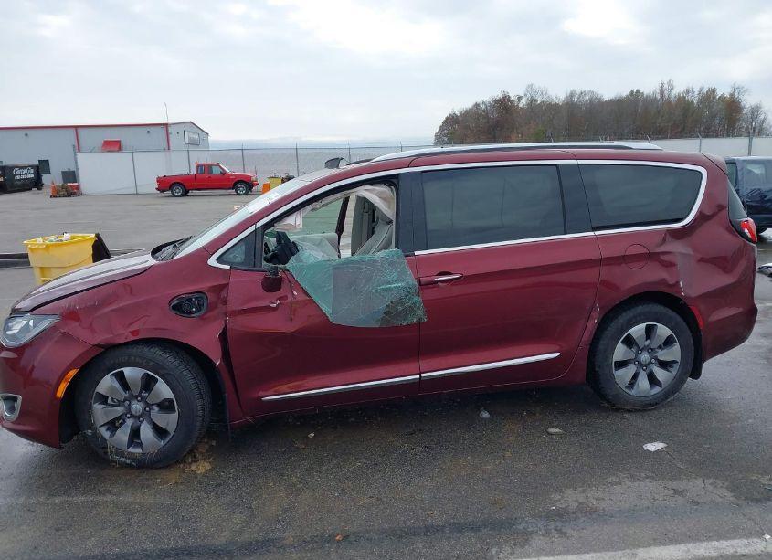 Photo 6 of 2017 Chrysler Pacifica HYBRID PLATINUM (VIN 2C4RC1N76HR709530)