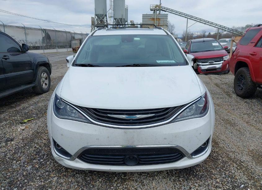 Photo 12 of 2018 Chrysler Pacifica HYBRID LIMITED (VIN 2C4RC1N76JR105322)