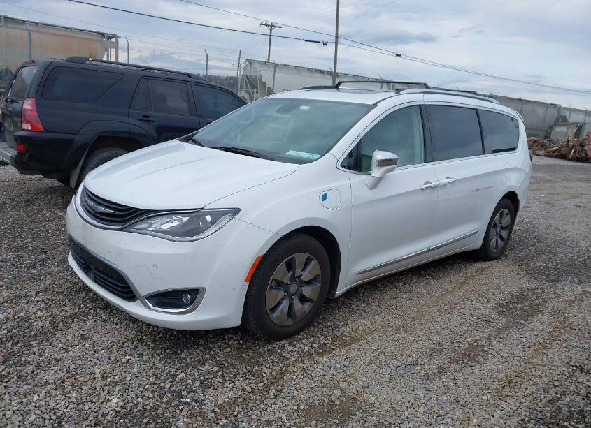 Photo 2 of 2018 Chrysler Pacifica HYBRID LIMITED (VIN 2C4RC1N76JR105322)