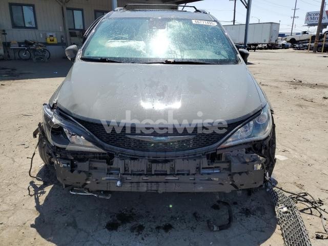 Photo 13 of 2020 CHRYSLER PACIFICA HYBRID LIMITED (VIN 2C4RC1N76LR267650)