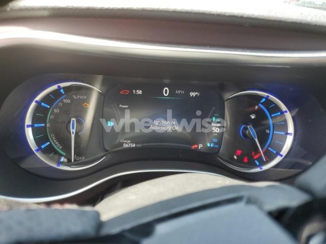 Photo 9 of 2020 CHRYSLER PACIFICA HYBRID LIMITED (VIN 2C4RC1N77LR135237)
