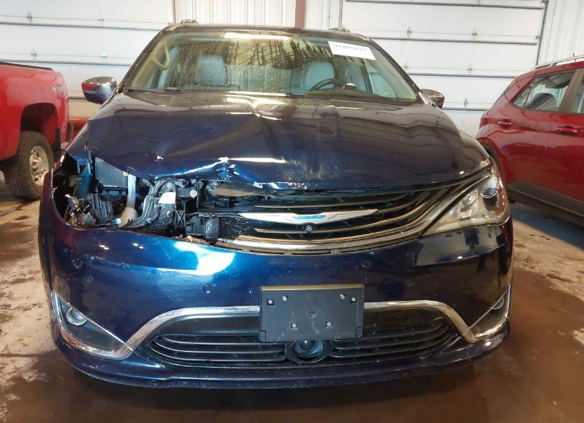 Photo 13 of 2018 Chrysler Pacifica HYBRID LIMITED (VIN 2C4RC1N78JR111932)