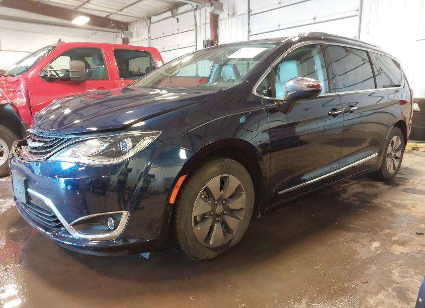 Photo 2 of 2018 Chrysler Pacifica HYBRID LIMITED (VIN 2C4RC1N78JR111932)