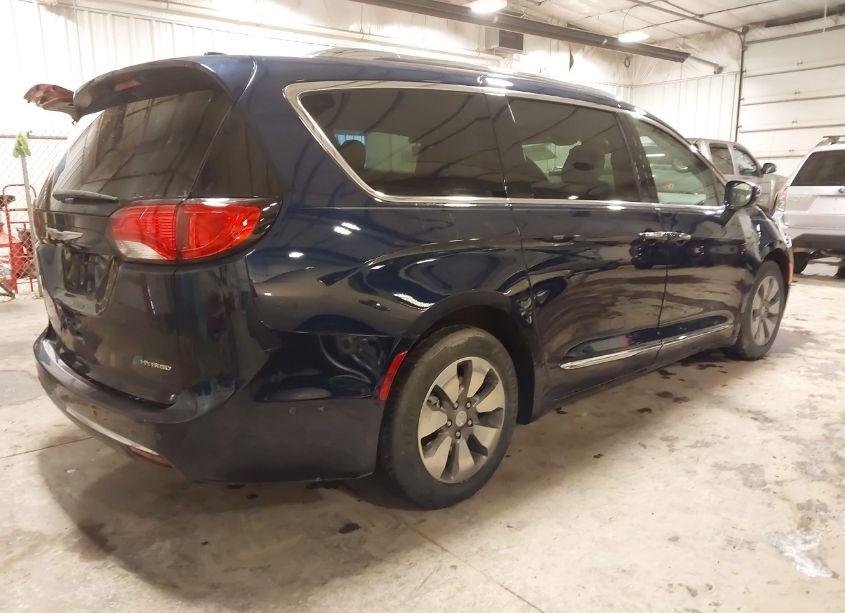 Photo 4 of 2018 Chrysler Pacifica HYBRID LIMITED (VIN 2C4RC1N78JR111932)