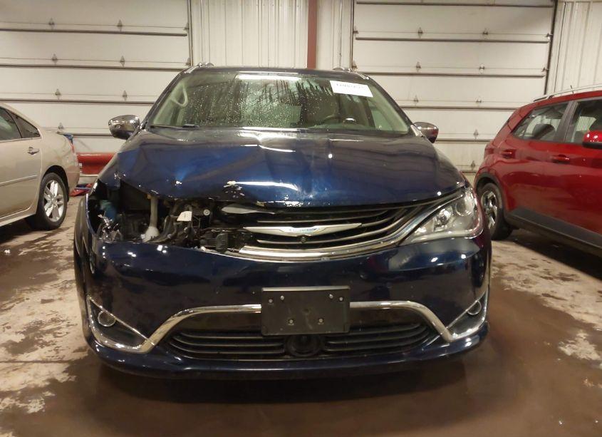 Photo 6 of 2018 Chrysler Pacifica HYBRID LIMITED (VIN 2C4RC1N78JR111932)