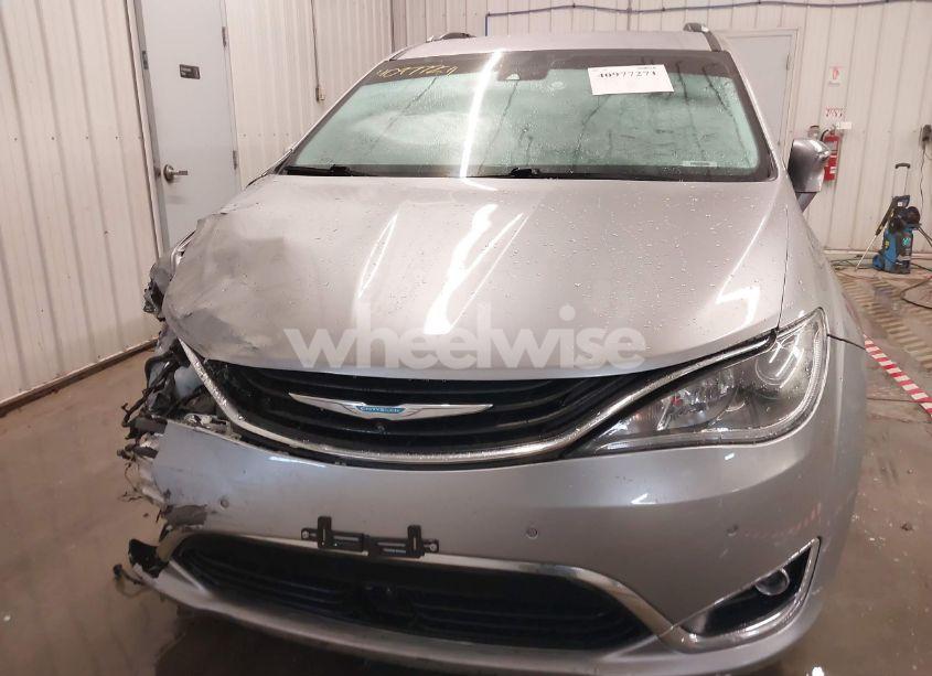 Photo 12 of 2017 Chrysler Pacifica HYBRID PLATINUM (VIN 2C4RC1N79HR655172)
