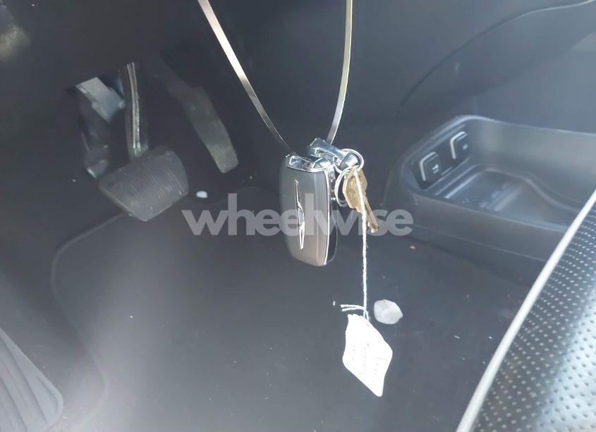 Photo 11 of 2020 Chrysler Pacifica HYBRID LIMITED (VIN 2C4RC1N79LR277850)