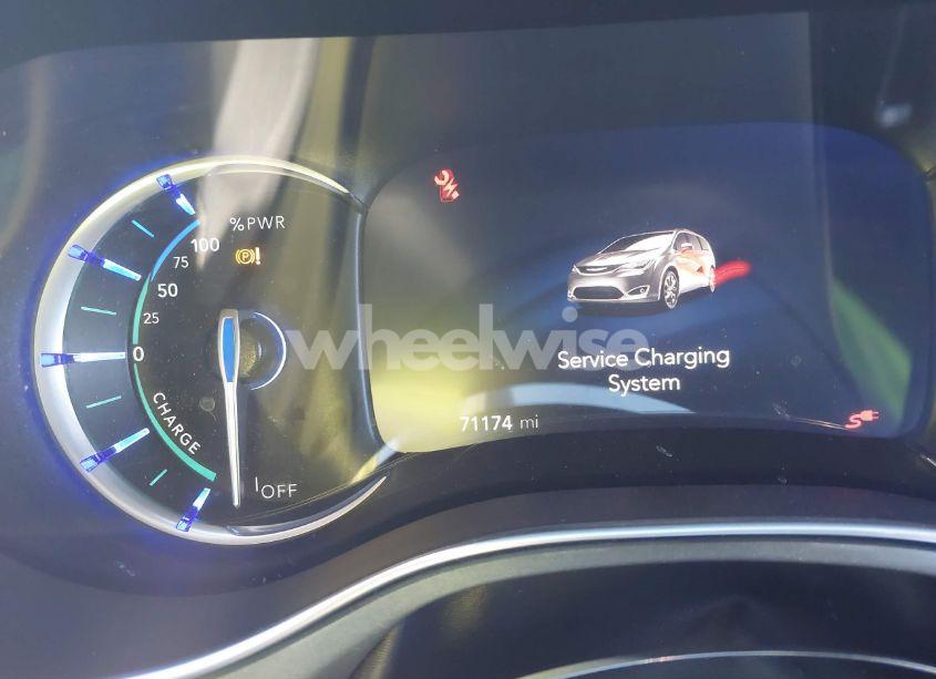 Photo 15 of 2020 Chrysler Pacifica HYBRID LIMITED (VIN 2C4RC1N79LR277850)