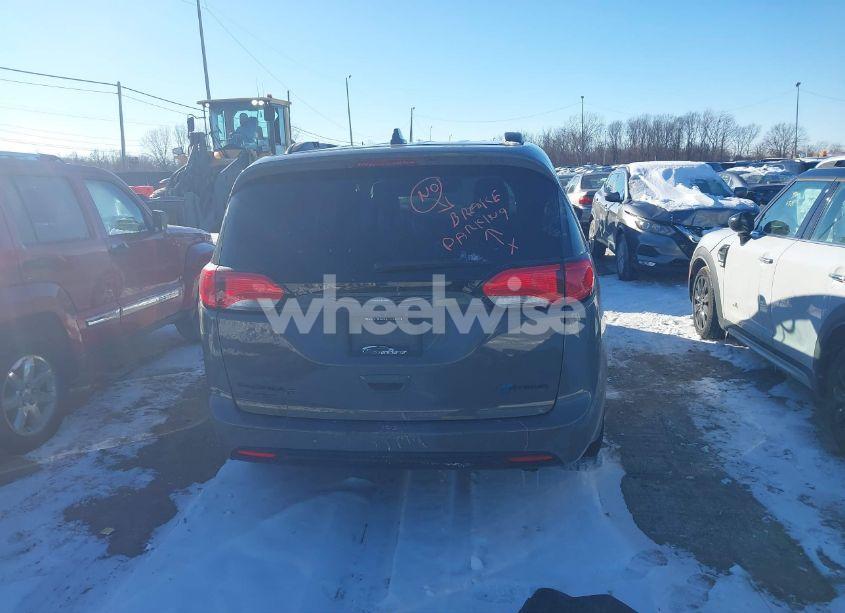 Photo 16 of 2020 Chrysler Pacifica HYBRID LIMITED (VIN 2C4RC1N79LR277850)