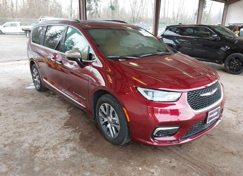 2023 Chrysler Pacifica HYBRID PINNACLE (VIN 2C4RC1N79PR589205) main photo