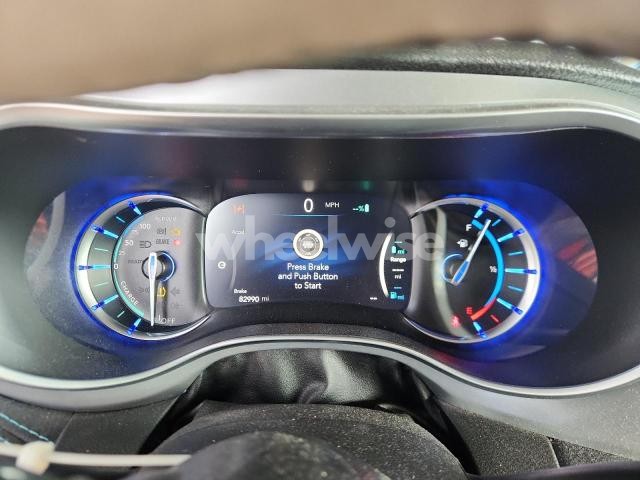 Photo 3 of 2019 CHRYSLER PACIFICA HYBRID LIMITED N/A (VIN 2C4RC1N7XKR706623)