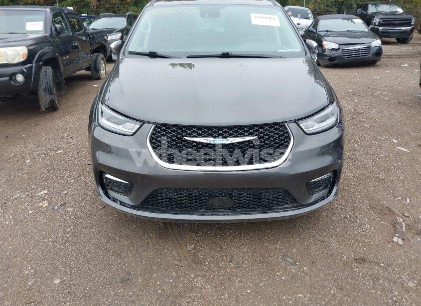 Photo 12 of 2021 Chrysler Pacifica HYBRID LIMITED (VIN 2C4RC1S73MR507369)