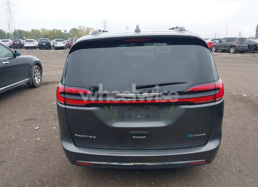 Photo 16 of 2021 Chrysler Pacifica HYBRID LIMITED (VIN 2C4RC1S73MR507369)