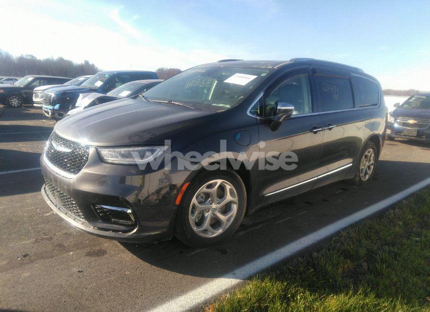 Photo 2 of 2021 Chrysler Pacifica HYBRID LIMITED (VIN 2C4RC1S73MR507369)