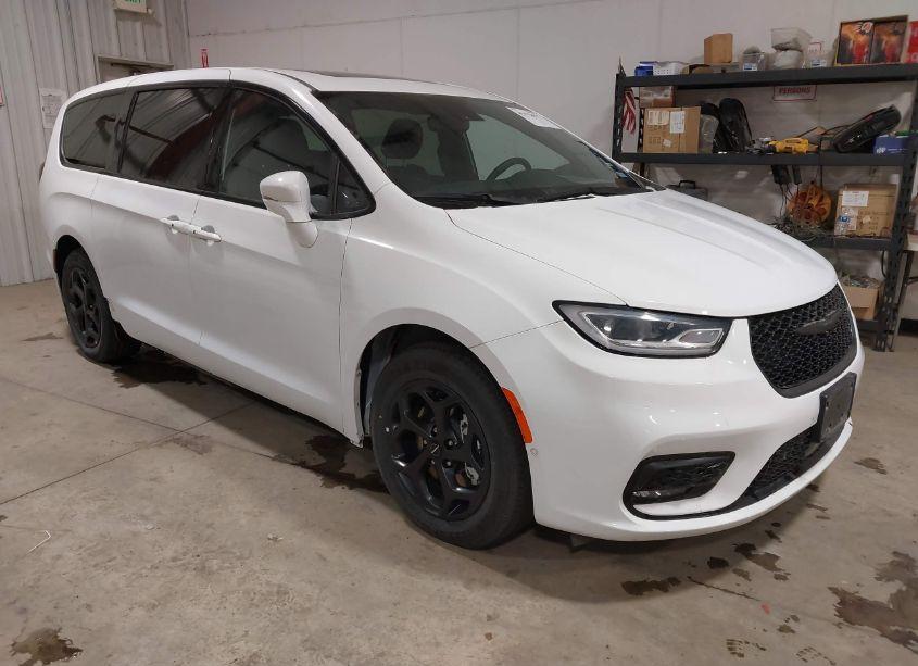 2022 Chrysler Pacifica HYBRID LIMITED (VIN 2C4RC1S74NR173841) main photo