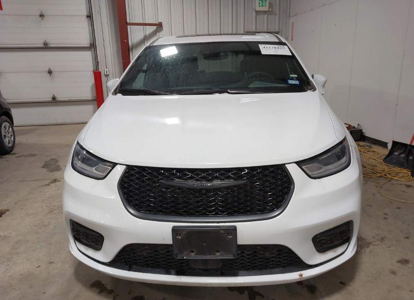 Photo 13 of 2022 Chrysler Pacifica HYBRID LIMITED (VIN 2C4RC1S74NR173841)