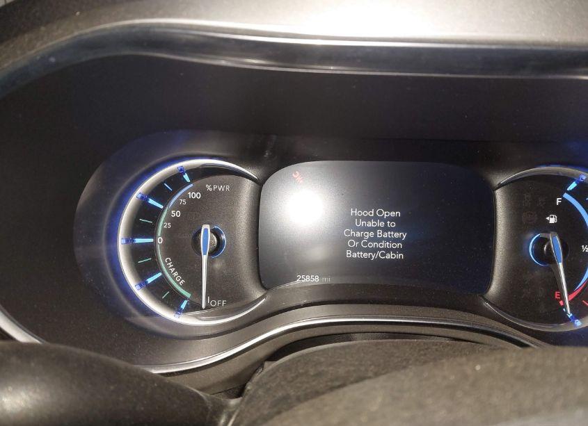 Photo 7 of 2022 Chrysler Pacifica HYBRID LIMITED (VIN 2C4RC1S74NR173841)