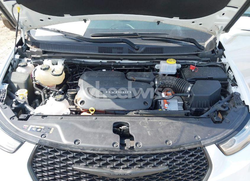 Photo 10 of 2022 Chrysler Pacifica HYBRID LIMITED (VIN 2C4RC1S74NR179980)