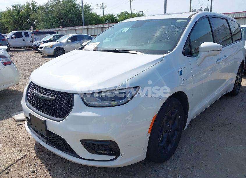 Photo 6 of 2022 Chrysler Pacifica HYBRID LIMITED (VIN 2C4RC1S74NR179980)