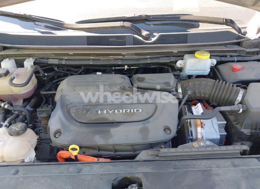 Photo 10 of 2022 Chrysler Pacifica HYBRID LIMITED (VIN 2C4RC1S77NR144530)