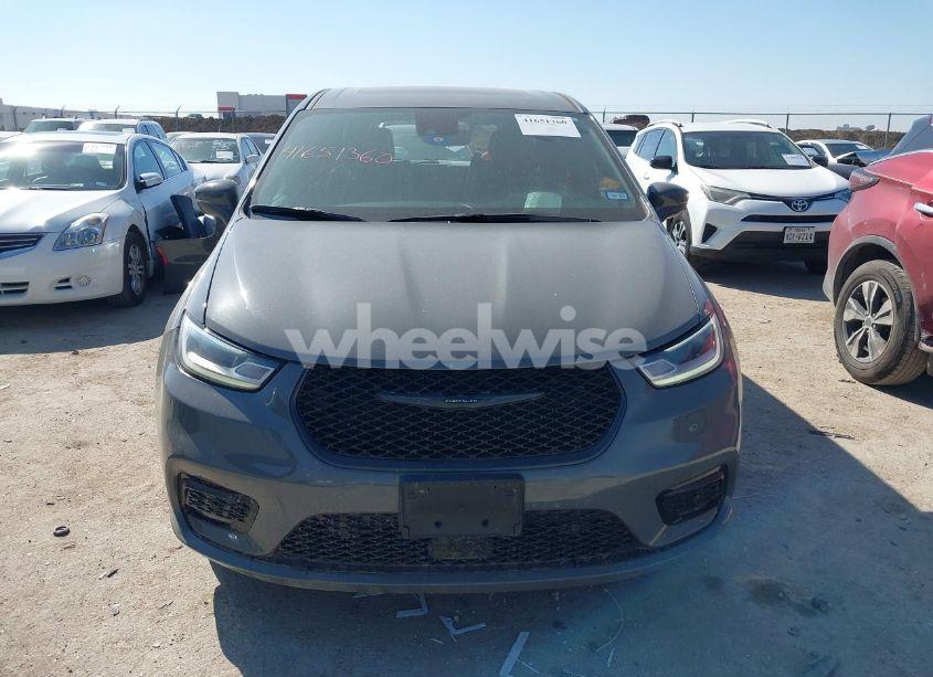 Photo 12 of 2022 Chrysler Pacifica HYBRID LIMITED (VIN 2C4RC1S77NR144530)