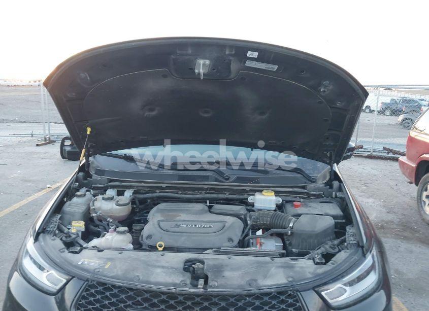 Photo 10 of 2021 Chrysler Pacifica HYBRID LIMITED (VIN 2C4RC1S78MR521915)