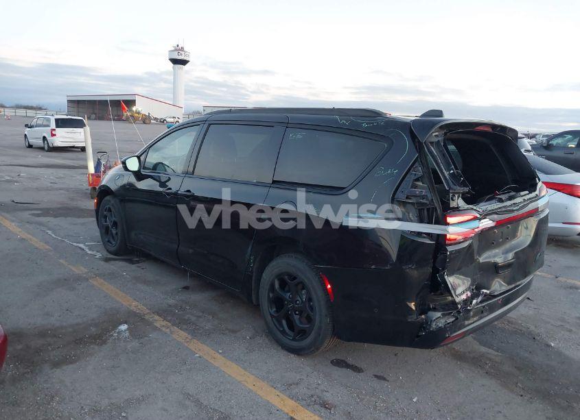 Photo 18 of 2021 Chrysler Pacifica HYBRID LIMITED (VIN 2C4RC1S78MR521915)