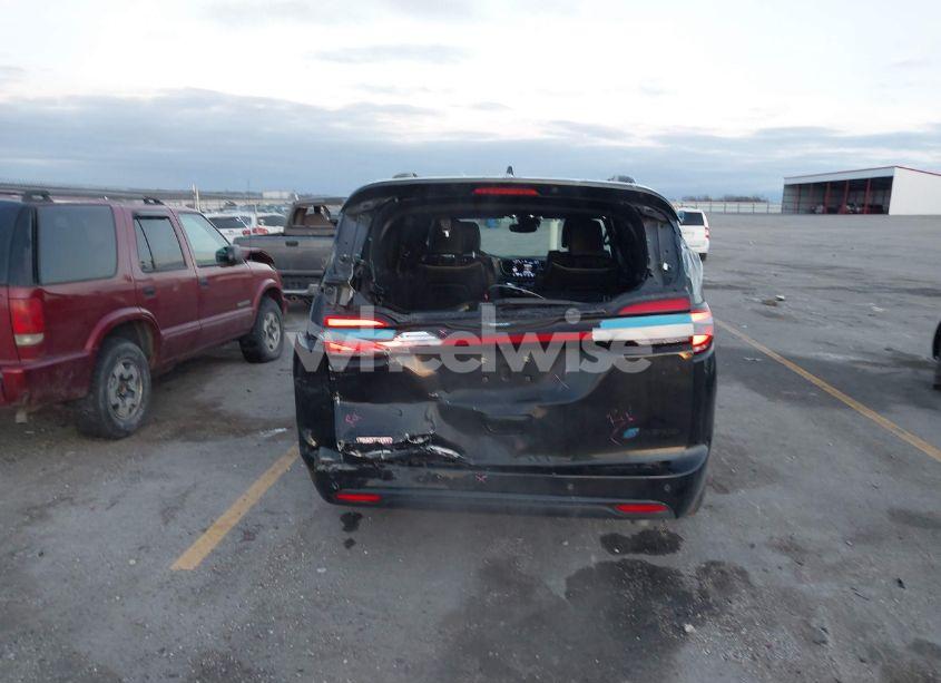 Photo 6 of 2021 Chrysler Pacifica HYBRID LIMITED (VIN 2C4RC1S78MR521915)